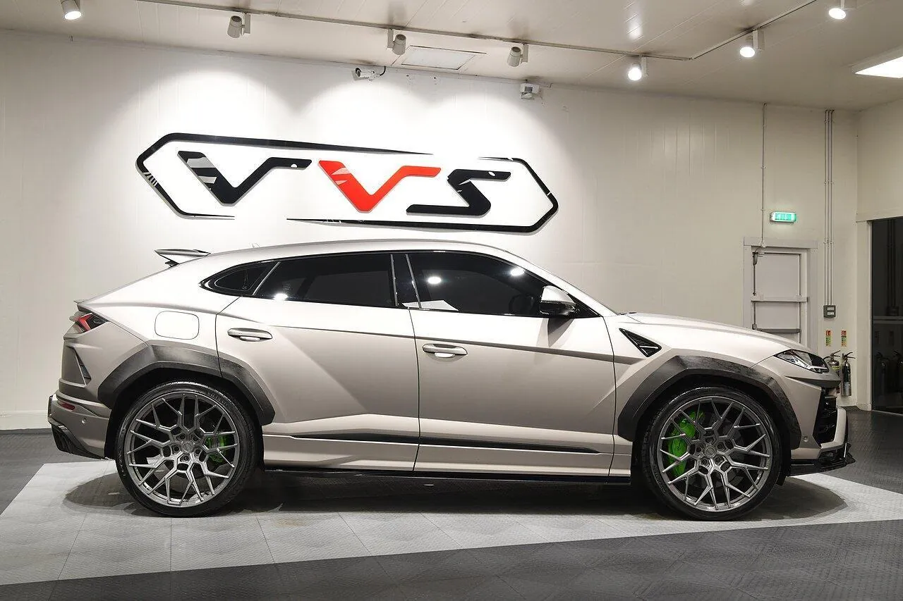 Lamborghini Urus 2021 photo 2