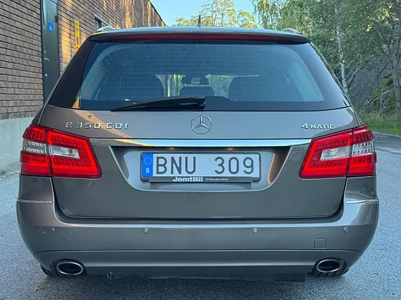 Mercedes-Benz E350 2010 photo 4