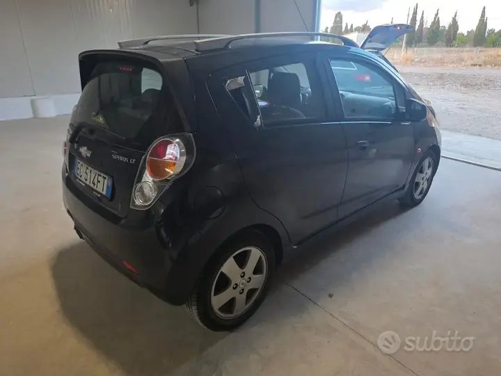 Chevrolet Spark 2010 photo 2