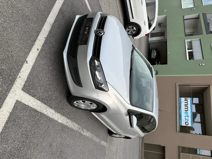 Volkswagen Polo 2013 photo 2