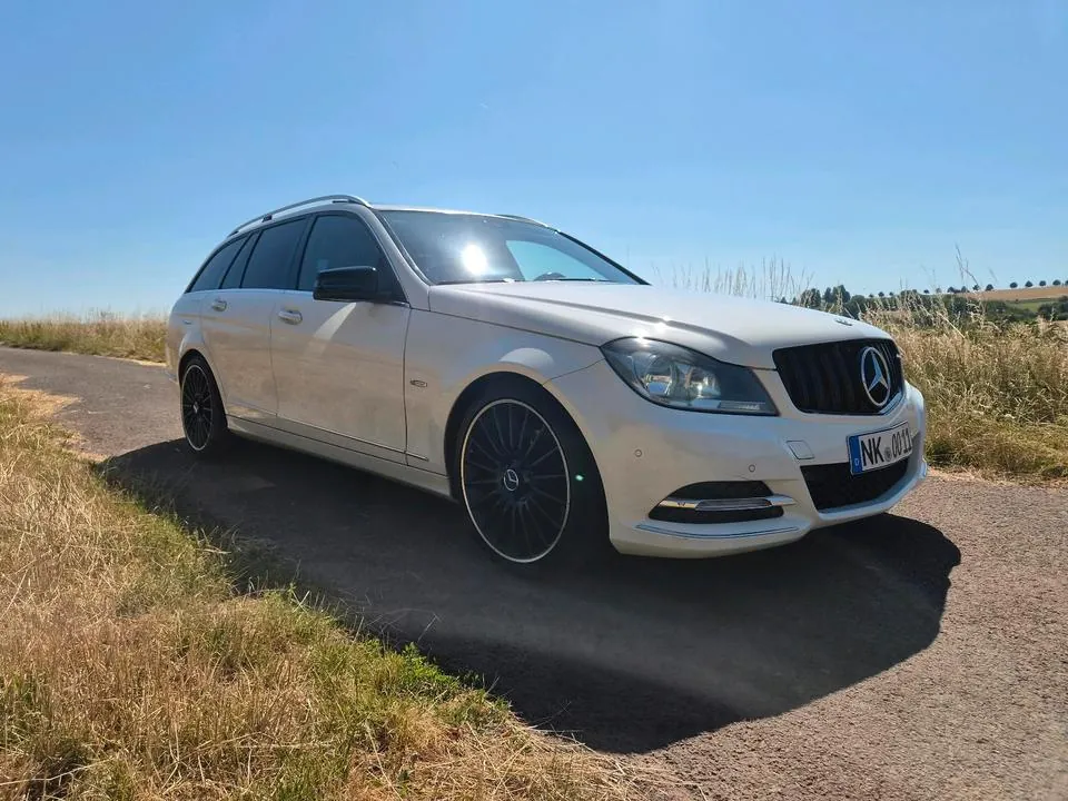 Mercedes-Benz W204