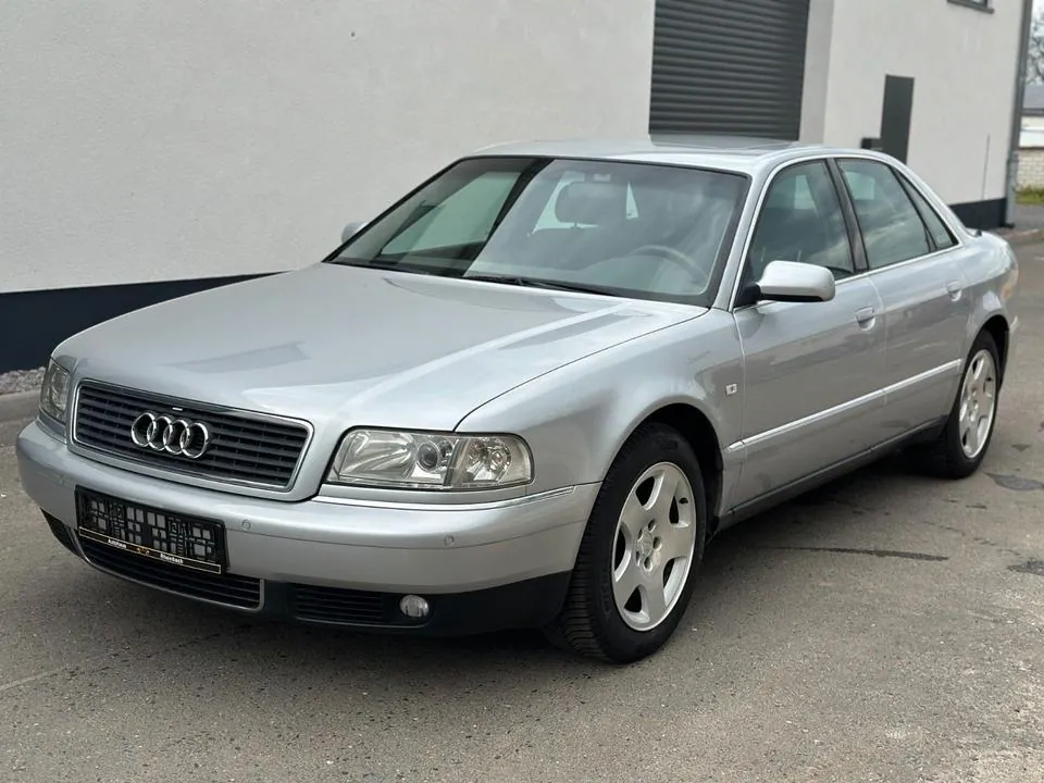 Audi A8