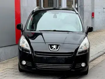 Peugeot 5008 2013 photo 2