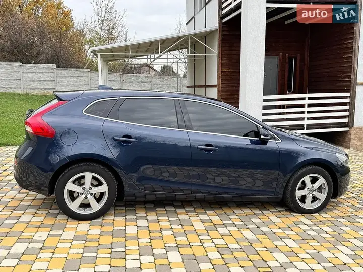 Volvo V40 2013 photo 5