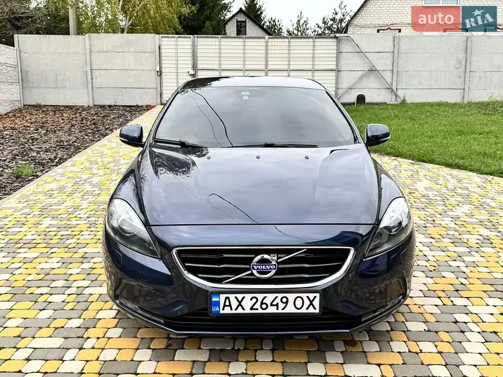 Volvo V40 2013 photo 3