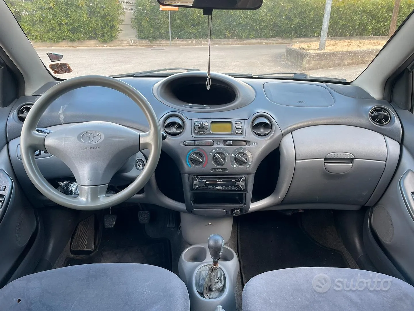 Toyota Yaris 2002 photo 5