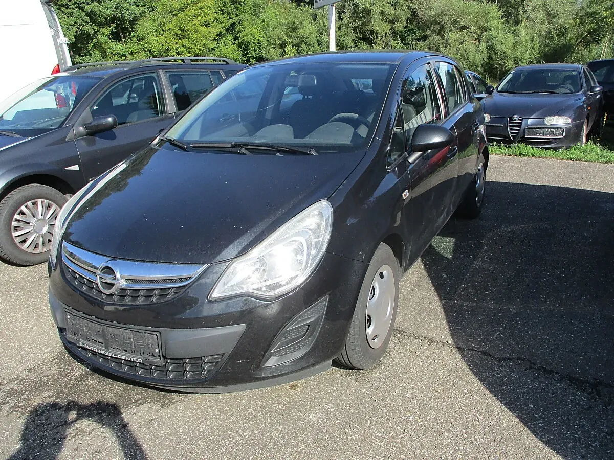 Opel Corsa 2013 photo 2