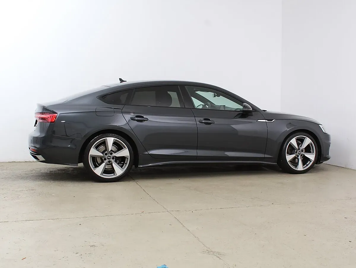 Audi A5 2022 photo 3