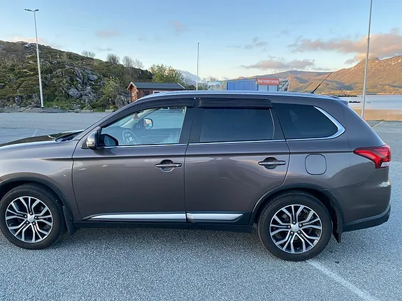 Mitsubishi Outlander 2016 photo 4
