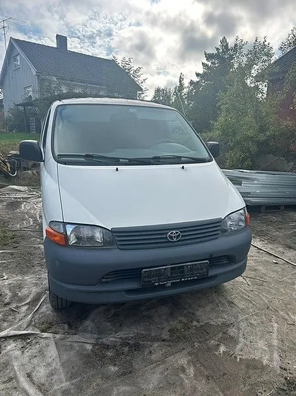 Toyota Hiace 2006 photo 4
