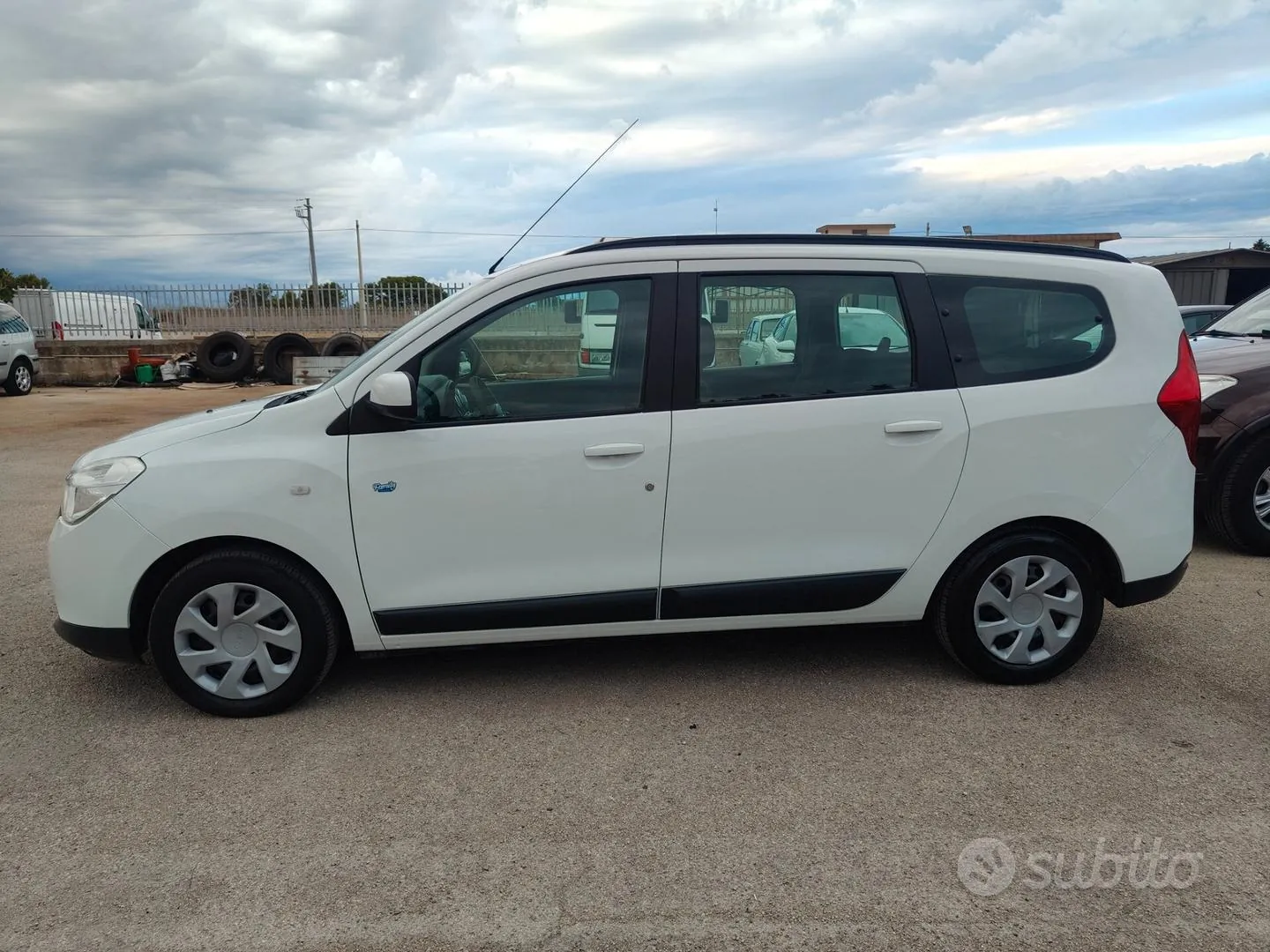 Dacia Lodgy 2017 photo 4