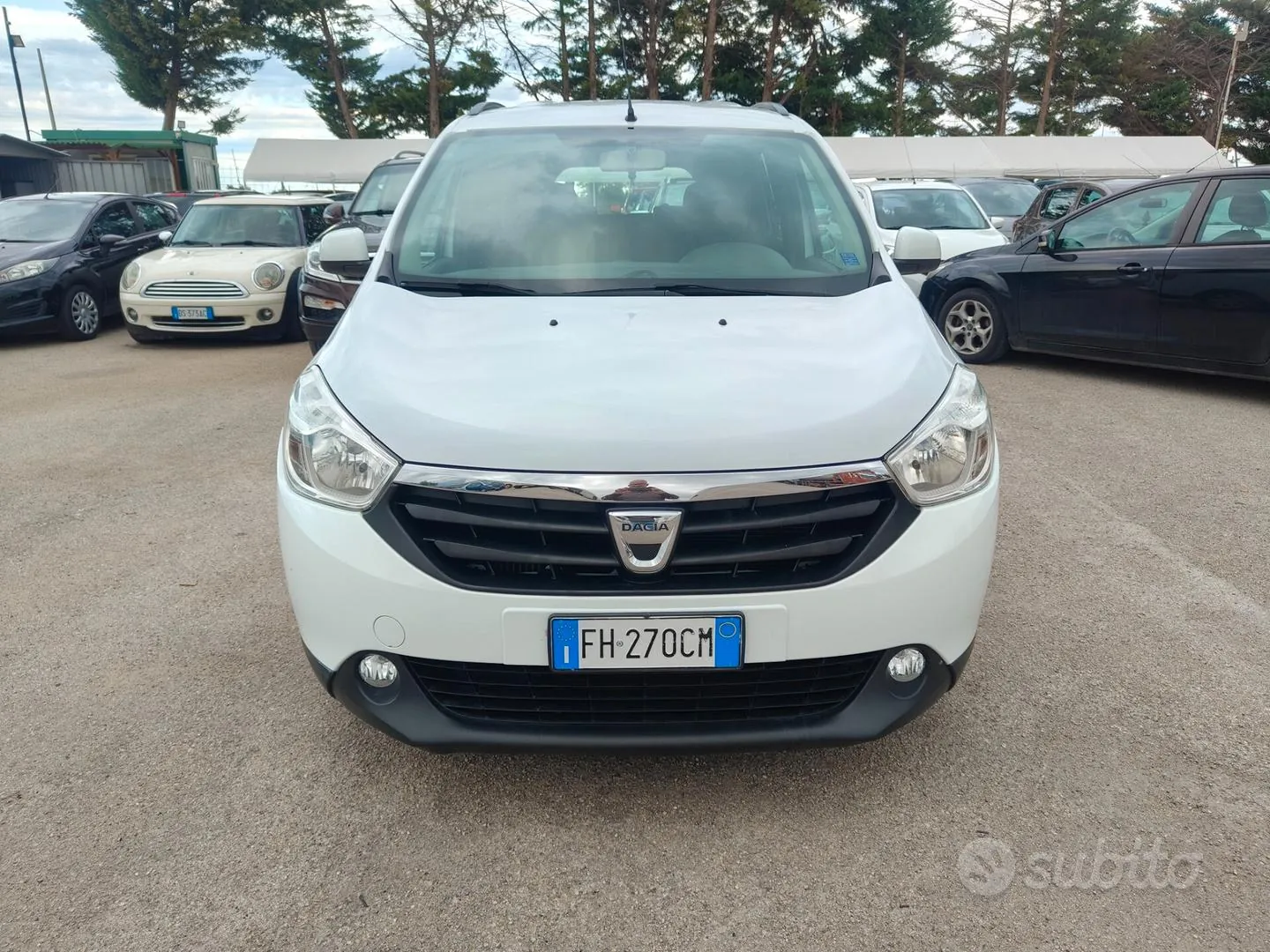 Dacia Lodgy 2017 photo 2