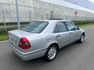 Mercedes-Benz C-Class 1993 photo 3