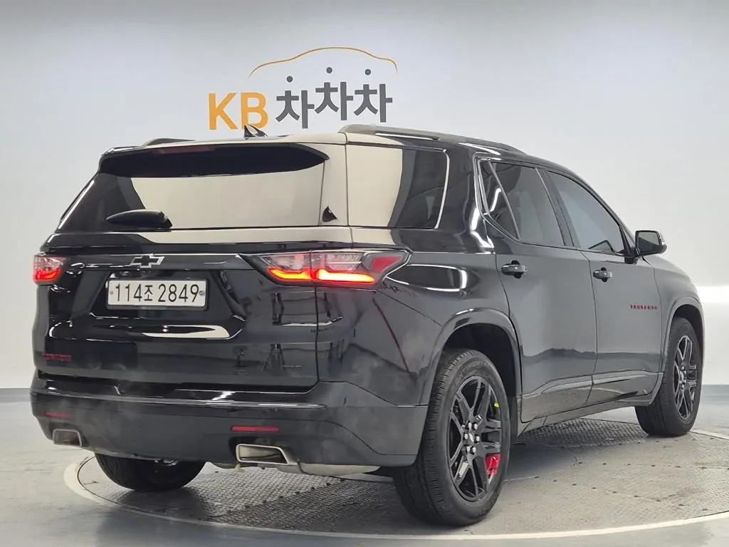 Chevrolet Traverse 2020 photo 3