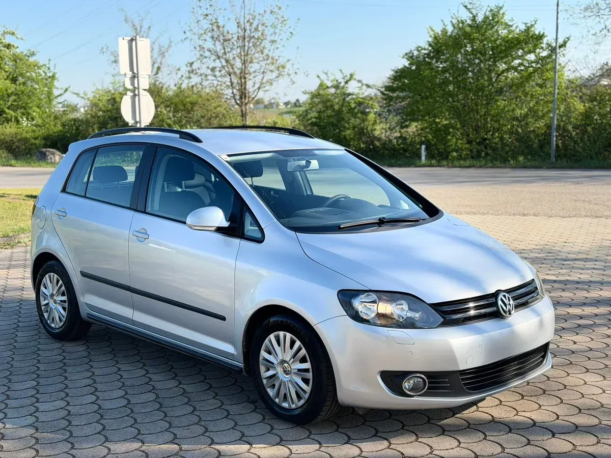 Volkswagen Golf 2009 photo 3