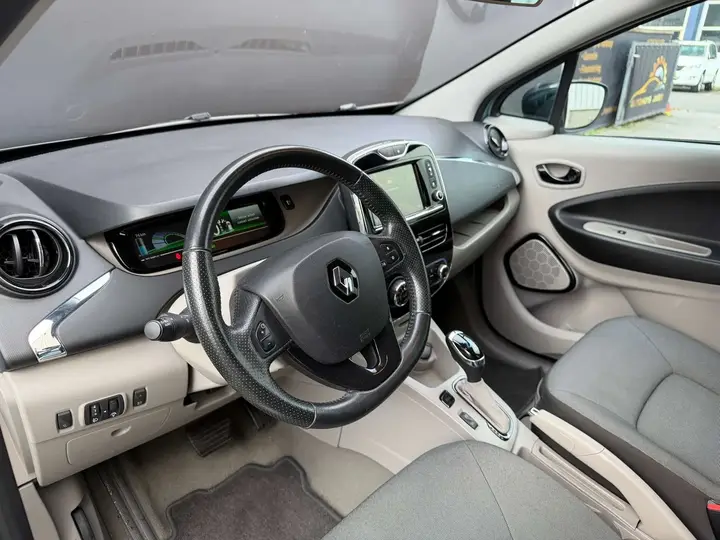 Renault Zoe 2015 photo 3