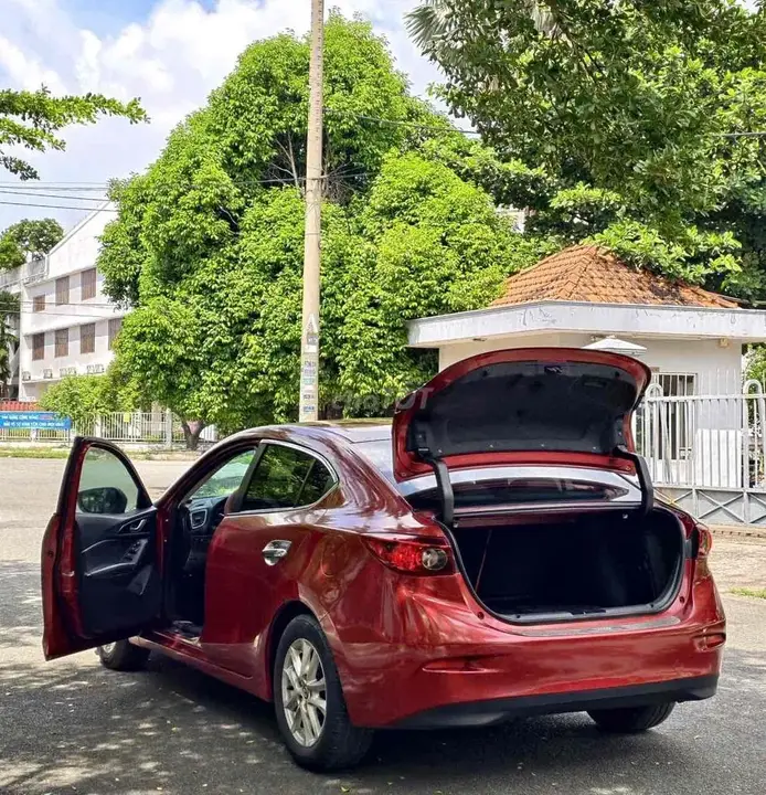 Mazda 3 2017 photo 3