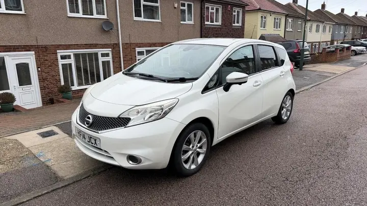 Nissan Note 2014 photo 5