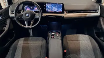 BMW 218 Da Active Tourer 2023 photo 3