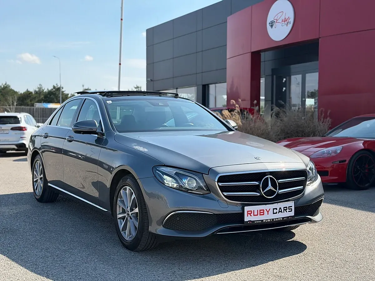 Mercedes-Benz E-Class 2019 photo 2