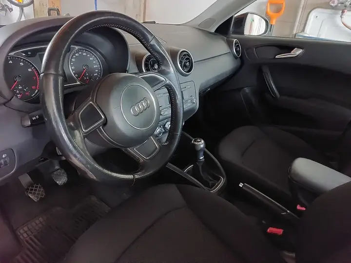 Audi A1 2012 photo 3