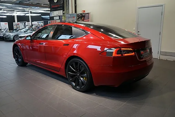 Tesla Model S 2016 photo 4