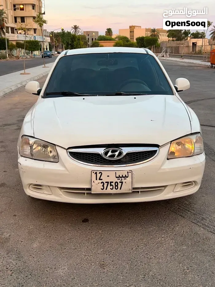 Hyundai Verna 2013 photo 3