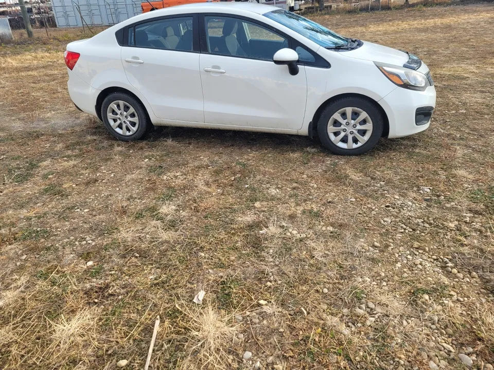 Kia Rio 2015 photo 4