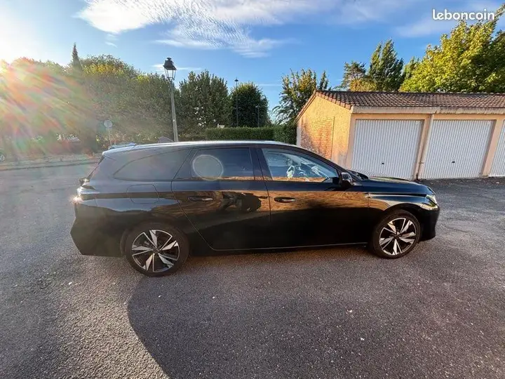 Peugeot 308 2022 photo 2