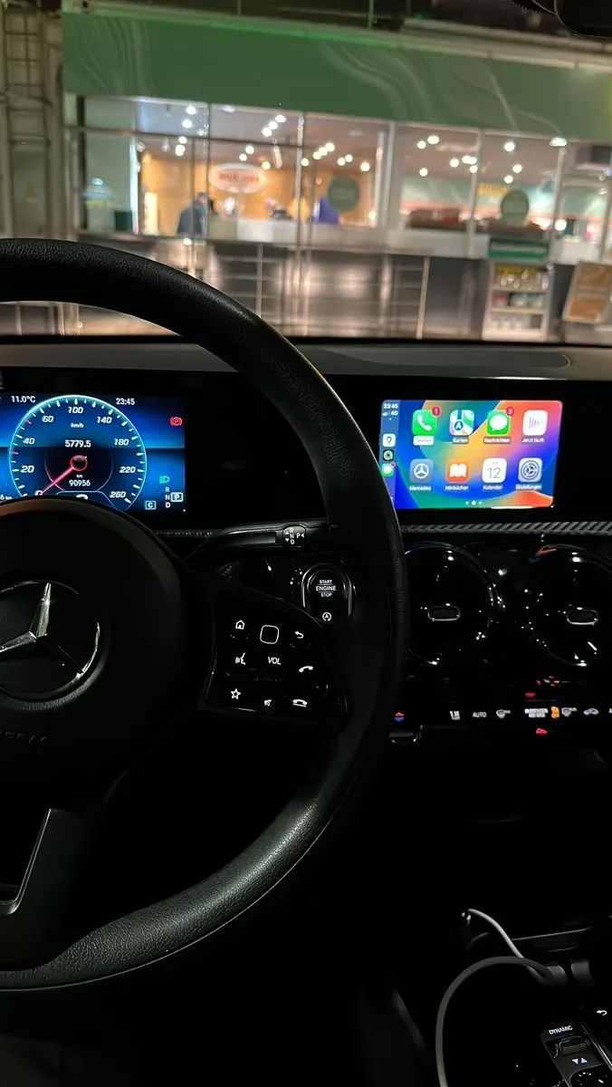 Mercedes-Benz A-Class 2019 photo 2