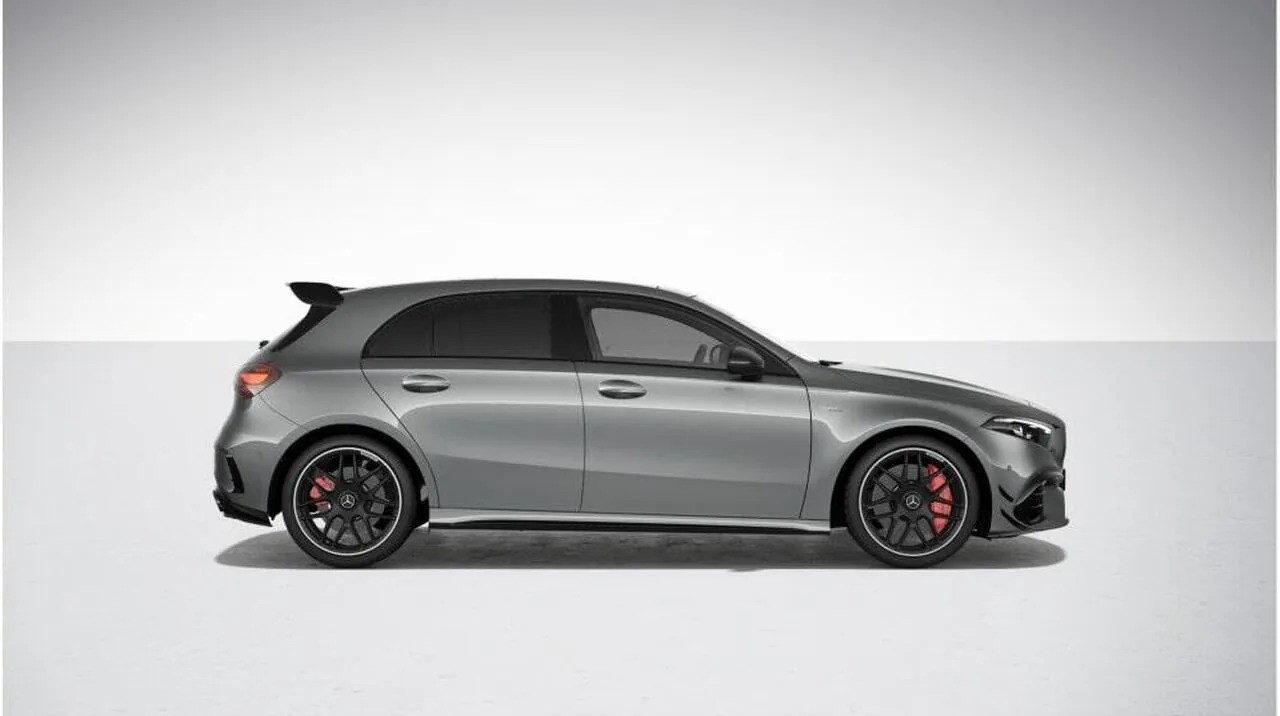 Mercedes-Benz A-Class photo 3