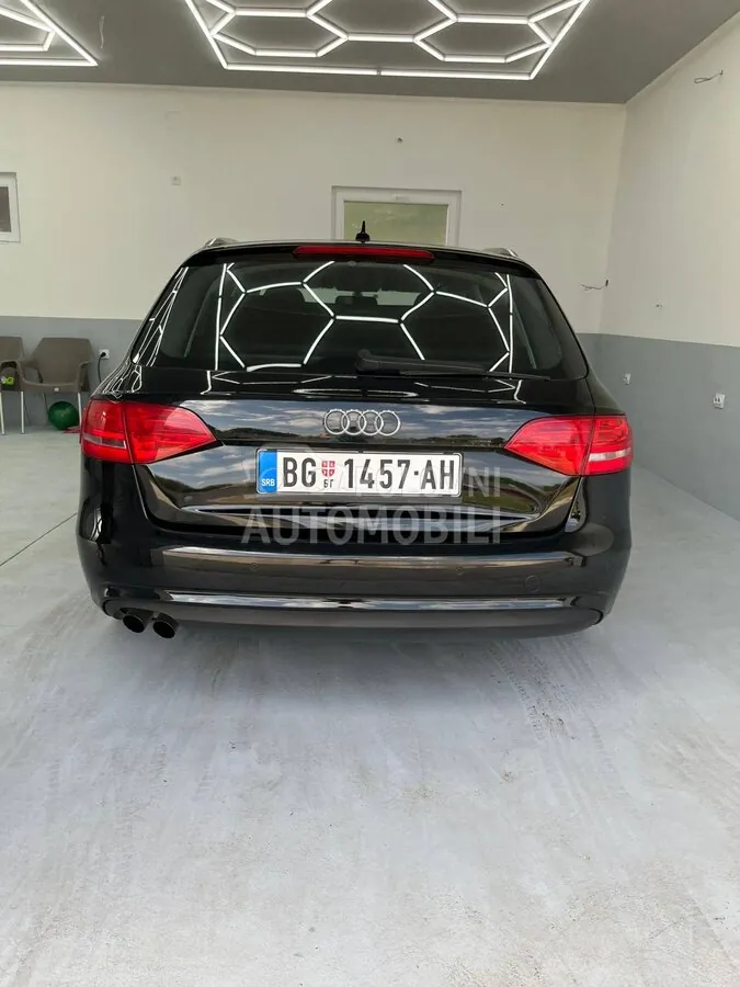 Audi A4 2012 photo 3