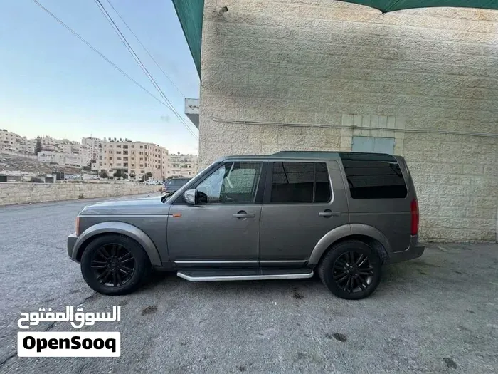 Land Rover Discovery 2009 photo 2