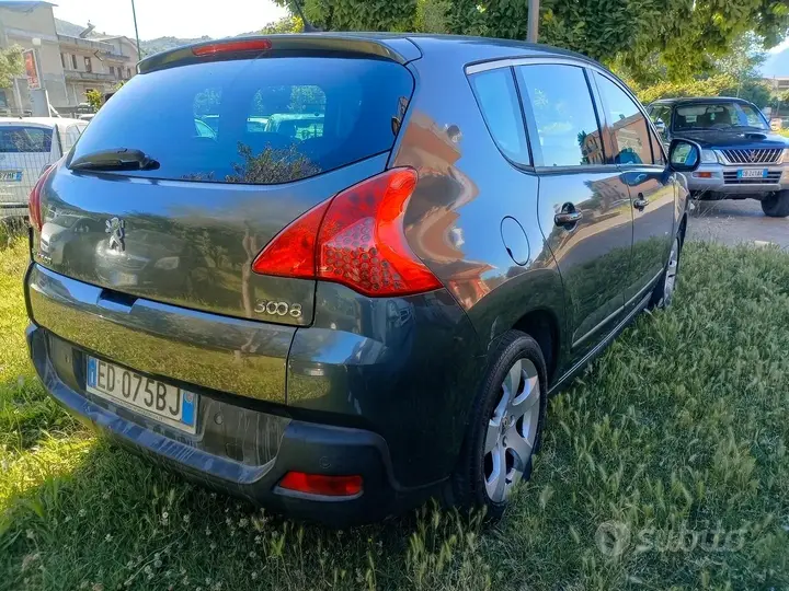 Peugeot 3008 2010 photo 5