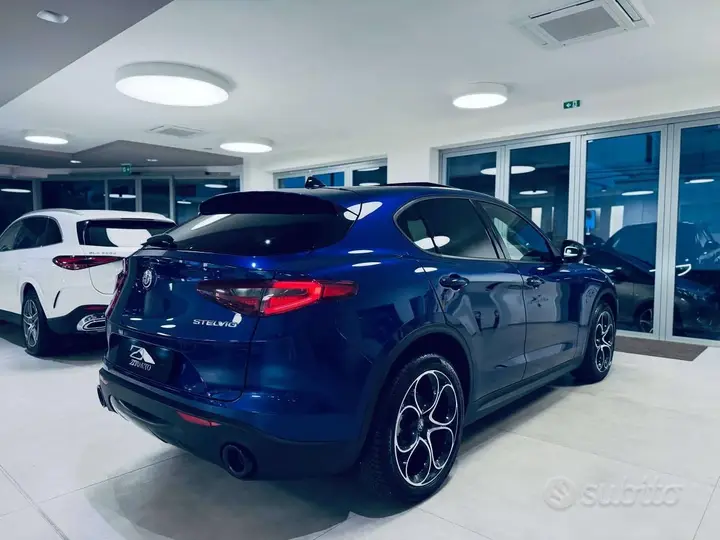 Alfa Romeo Stelvio 2022 photo 5