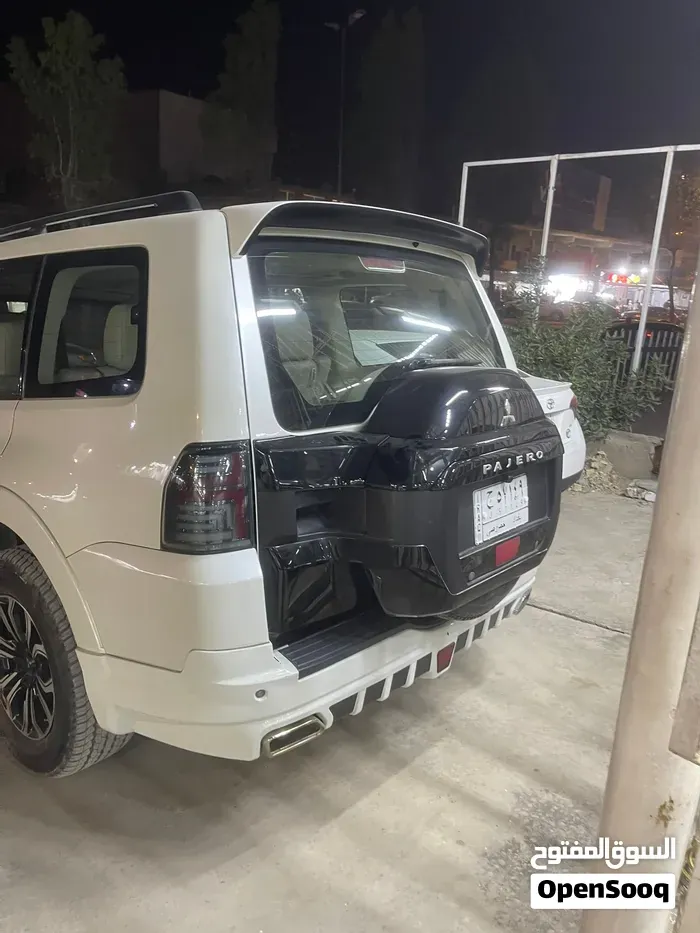 Mitsubishi Pajero 2010 photo 4