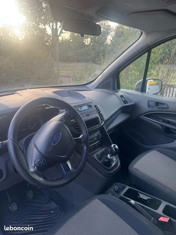 Ford Tourneo Connect 2019 photo 3