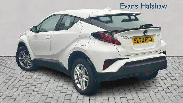 Toyota C-Hr 2023 photo 3