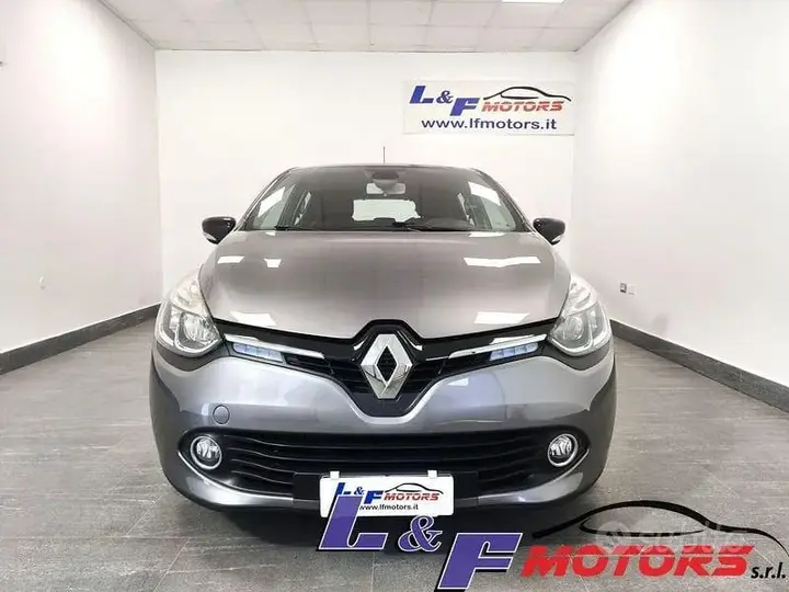 Renault Clio 2016 photo 2