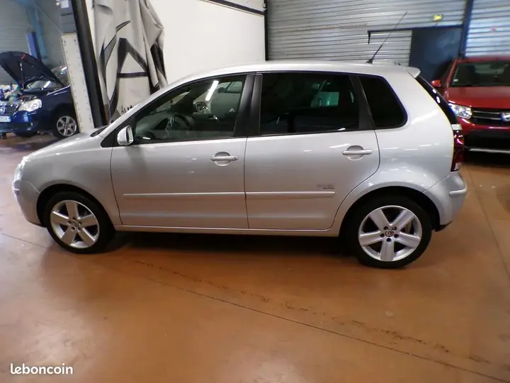 Volkswagen Polo 2009 photo 2