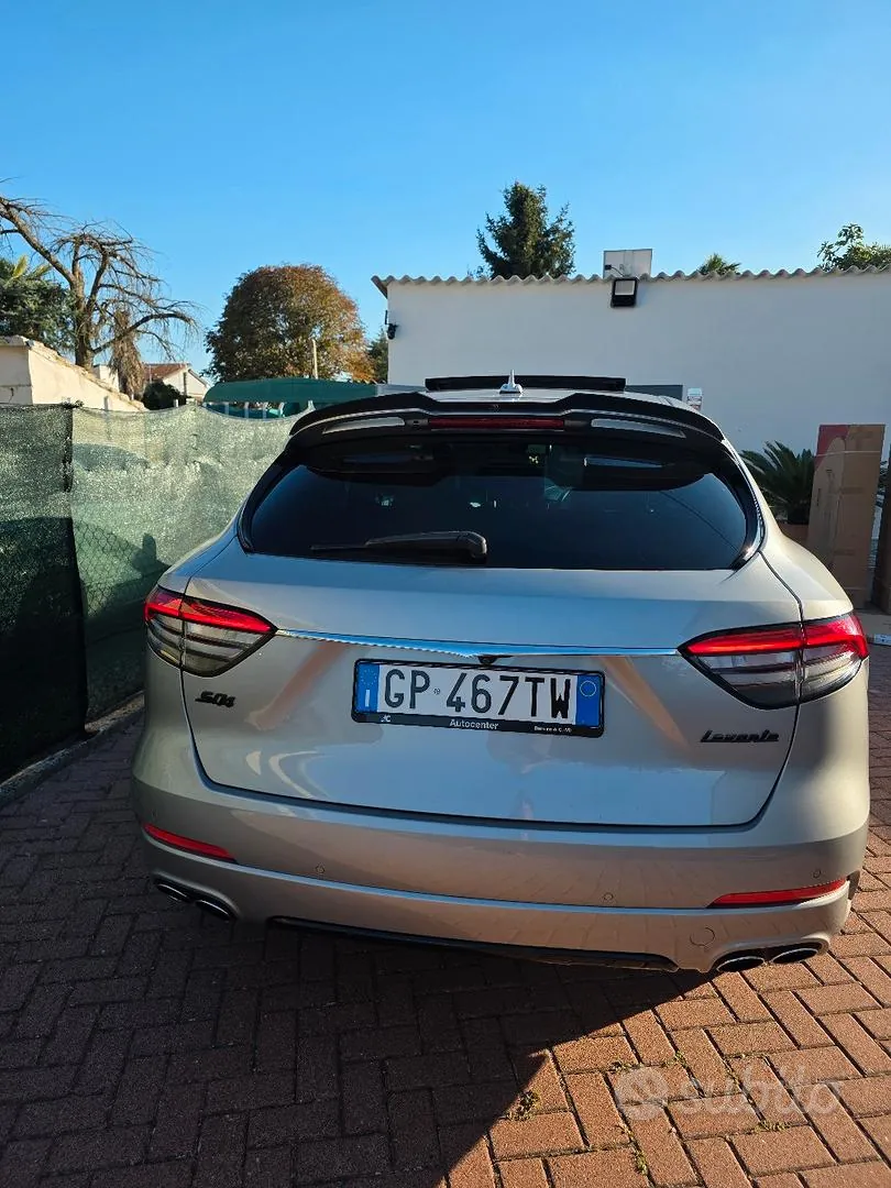 Maserati Levante 2018 photo 4