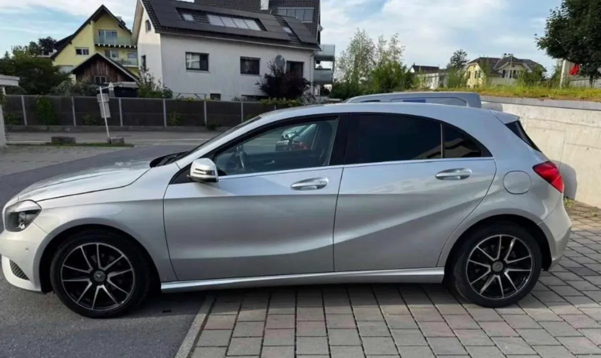Mercedes-Benz Aklasse 2013 photo 2
