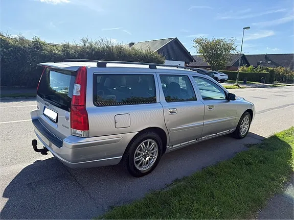 Volvo V70 2007 photo 4