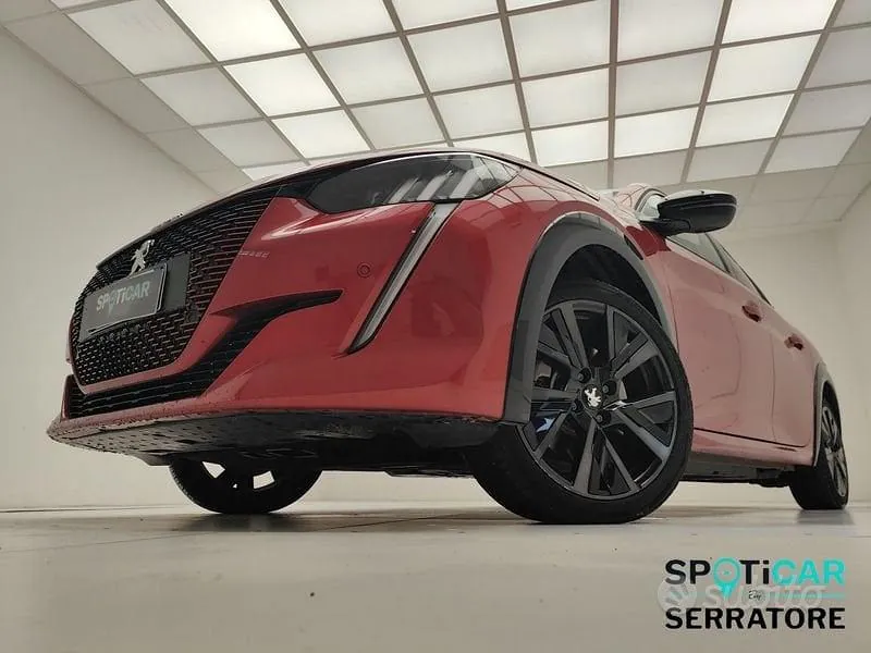 Peugeot 208 2023 photo 3