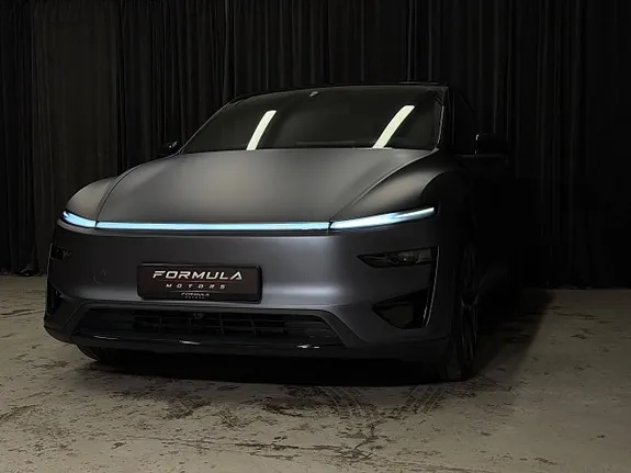 Tesla Model Y 2026 photo 3