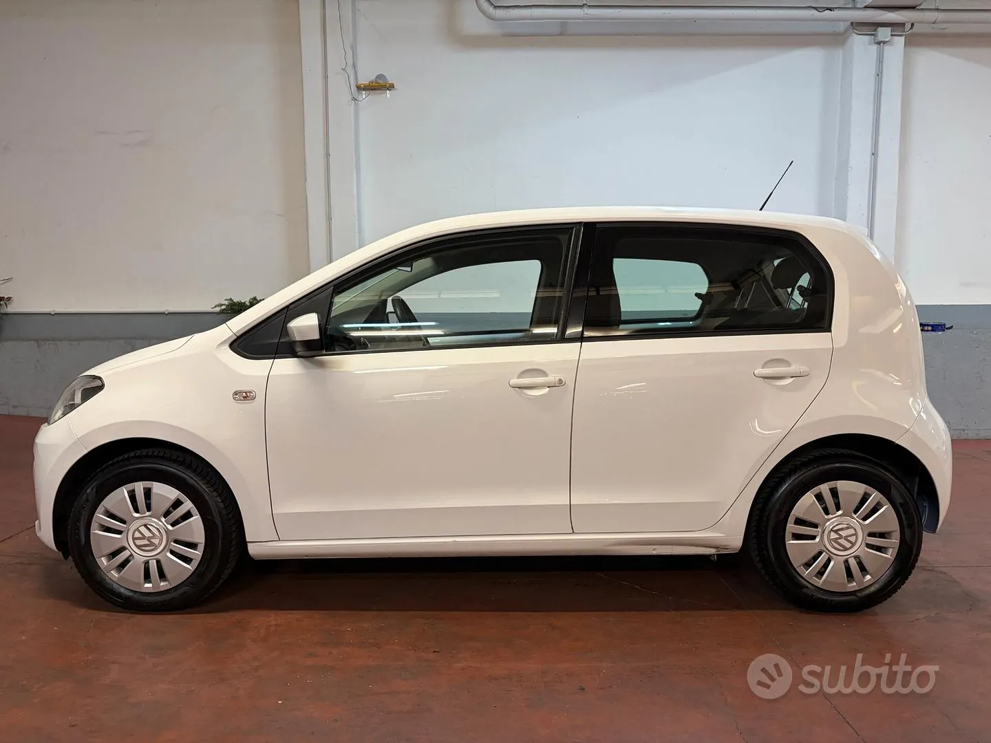 Volkswagen Up 2015 photo 4