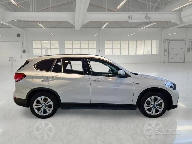 BMW X1 2022 photo 3