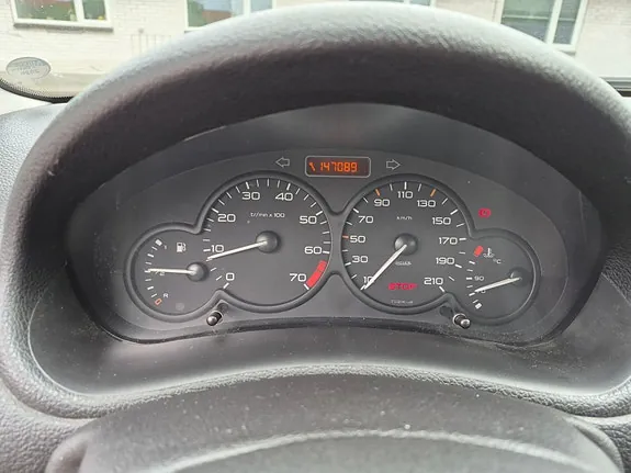 Peugeot 206 2002 photo 5