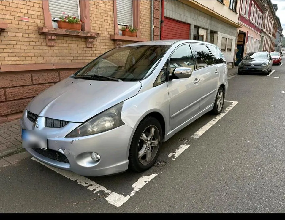 Mitsubishi Grandis