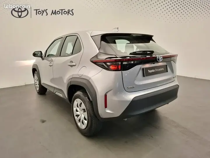 Toyota Yaris Cross 2023 photo 3